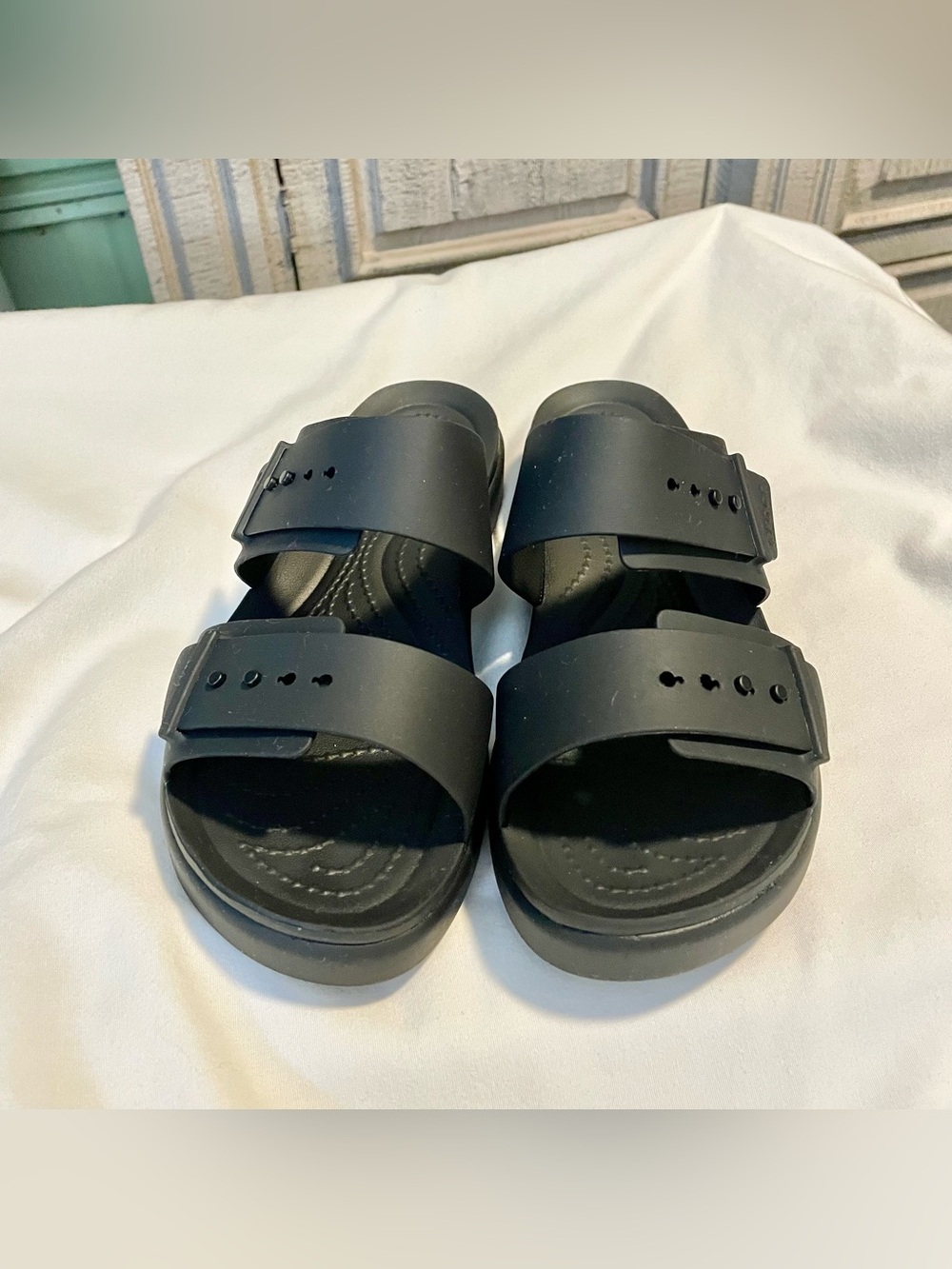 Crocs Brooklyn Slide Sandals -Women’s Size 7 -Buckle Double Strap Comfort -Black